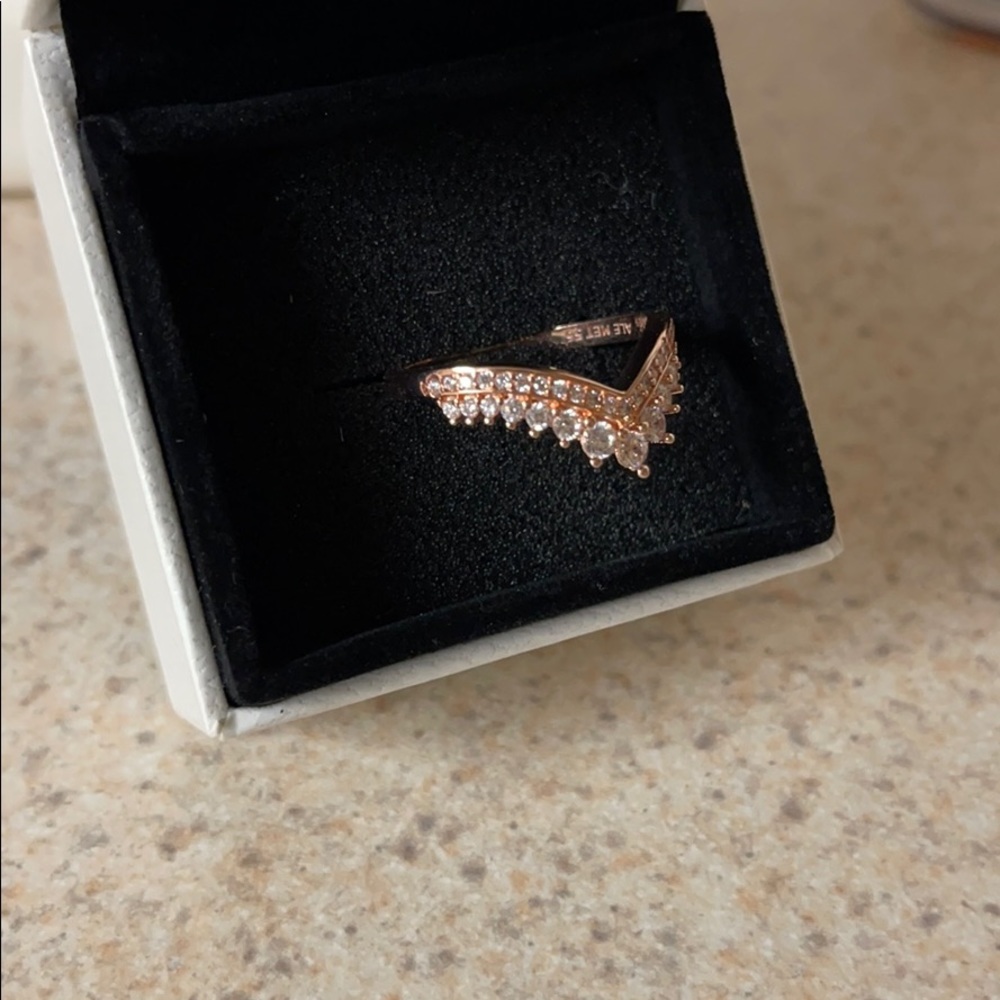 Pandora Princess Wishbone Ring 7.5 - Picture 3 of 8